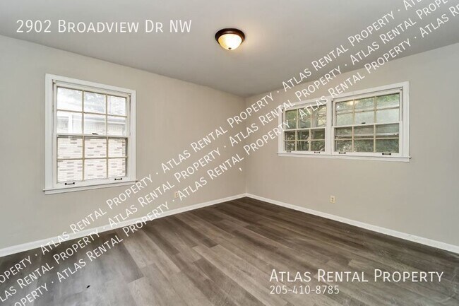 Building Photo - 2902 Broadview Dr NW