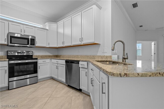 Building Photo - 4348 Lemongrass Dr