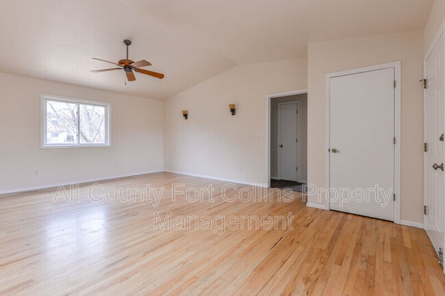 Building Photo - 3907 Benthaven St