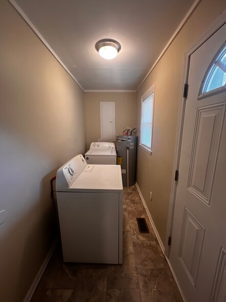 Building Photo - 3607 Sink Valley Rd