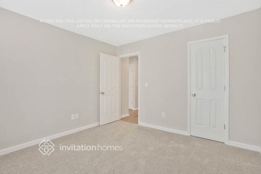 Building Photo - 5900 Branden Hill Ln