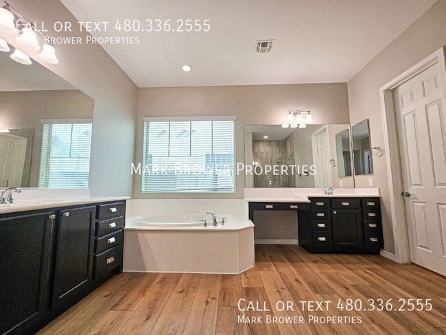 Building Photo - 3345 E Indigo St