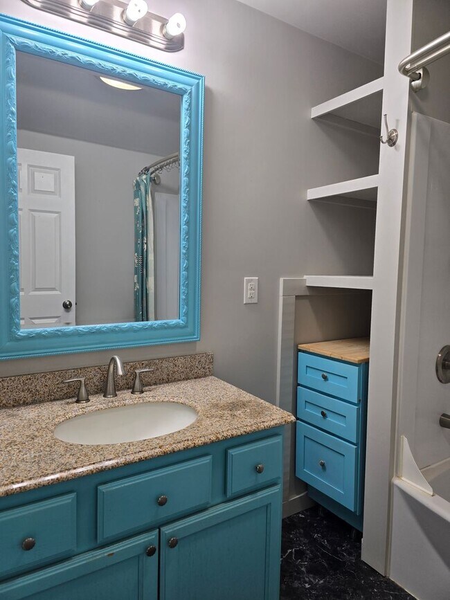 Building Photo - 12911 Gravelly Lake Dr SW