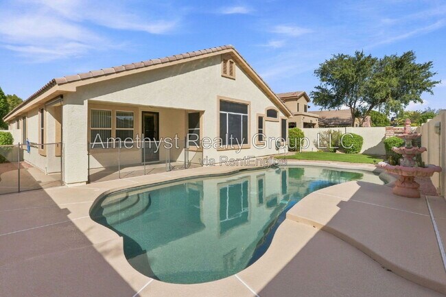 Building Photo - 7027 W Potter Dr