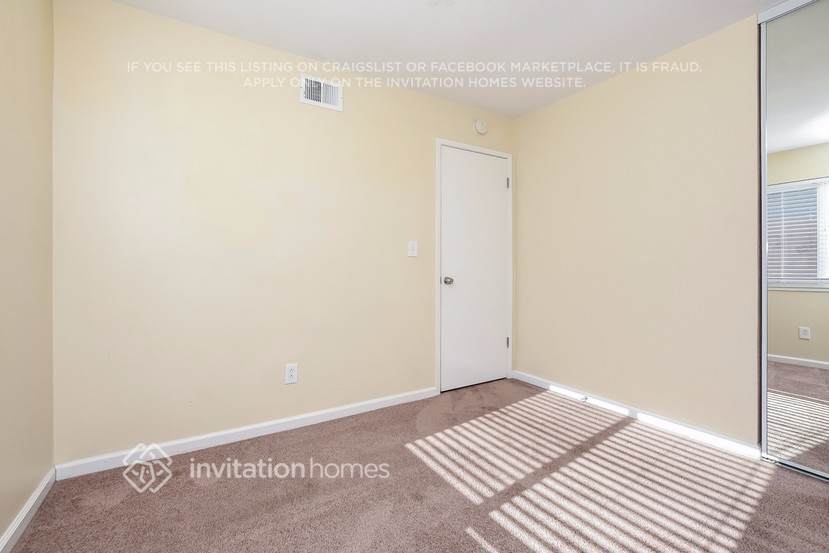 Building Photo - 165 N Catamaran Cir