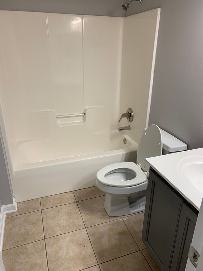 Building Photo - Fall 2026 Two Bedroom @ Park Place Condos!