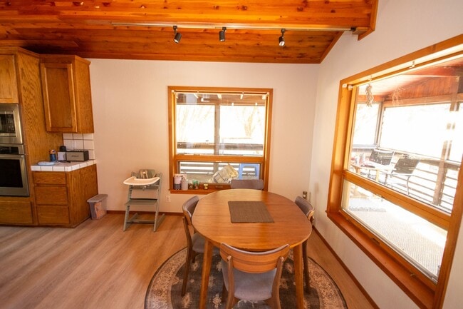 Building Photo - Charming Lindal Cedar Home on 10 Acres