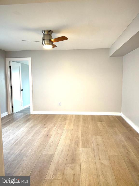 Building Photo - 653 Pine St