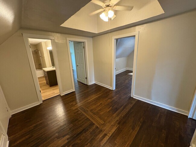 Building Photo - 4220 Burdette St