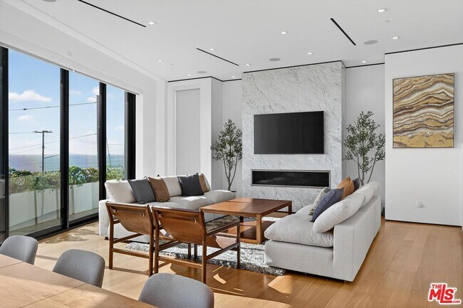 Building Photo - 17816 Porto Marina Way