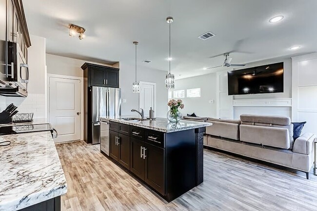 Building Photo - 4677 Bellfort Ave