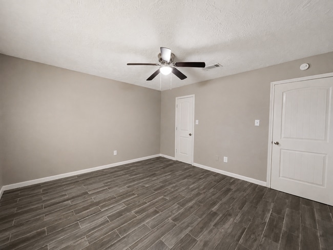 Building Photo - 205 Pleasant Dr