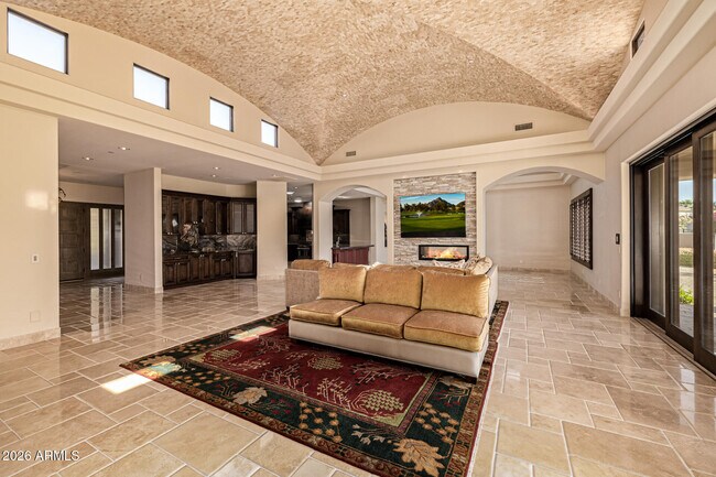 Building Photo - 8406 E Calle Buena Vista