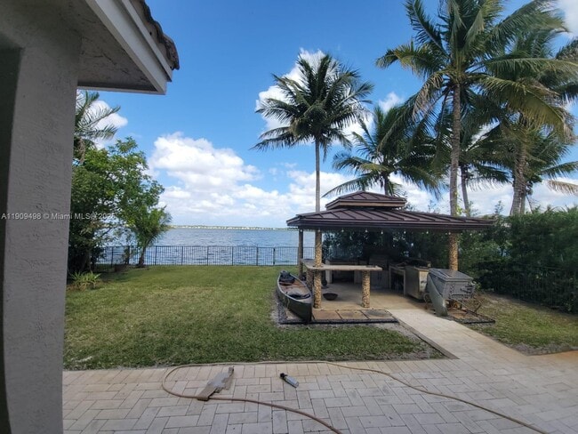 Building Photo - 5337 SW 183rd Ave