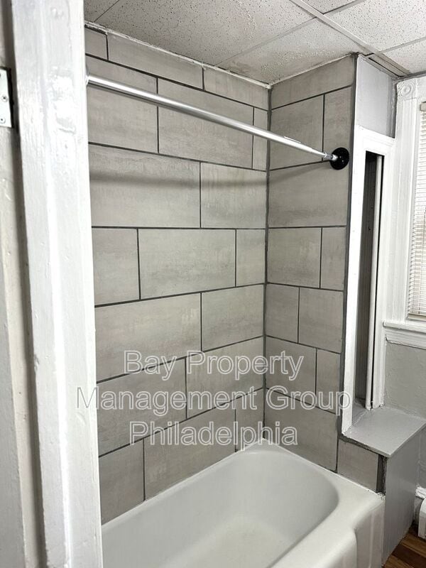 Building Photo - 229 Ridley Ave