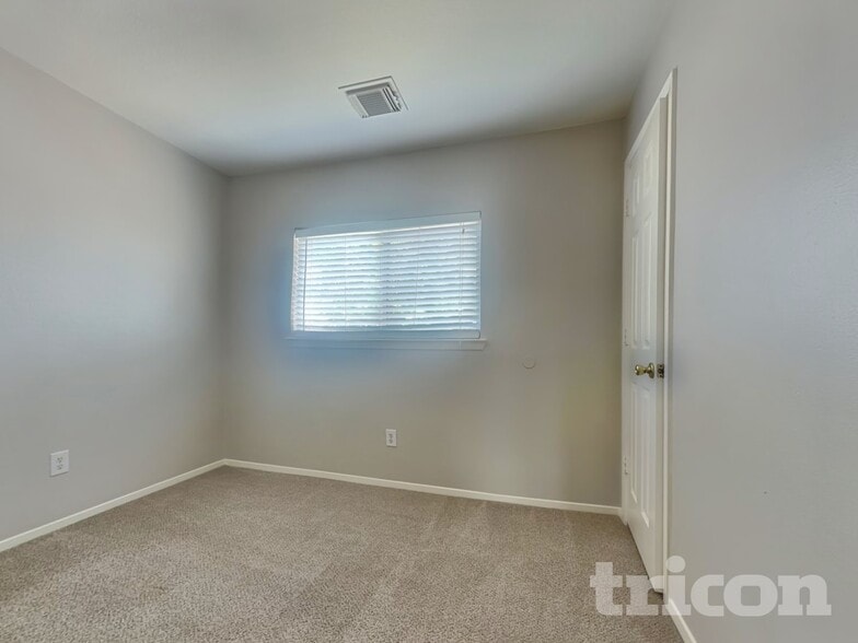 Building Photo - 20541 Patriot Park Ln