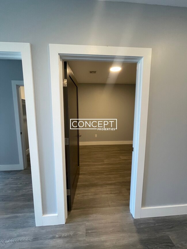 Building Photo - 365 Western Ave