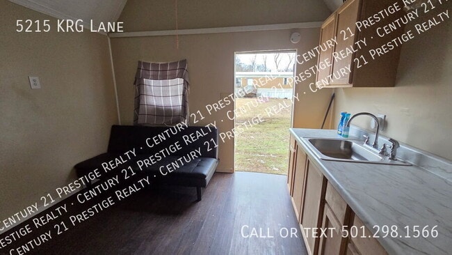 Building Photo - 5215 Krg Ln