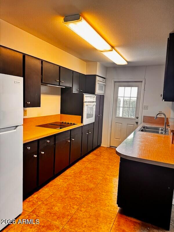 Building Photo - 133 E Del Rio Dr