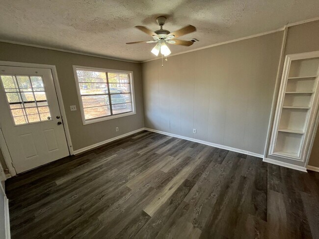 Building Photo - Welcome Home – Comfort Meets Convenience. Call to ask about the Move-in Special!!!