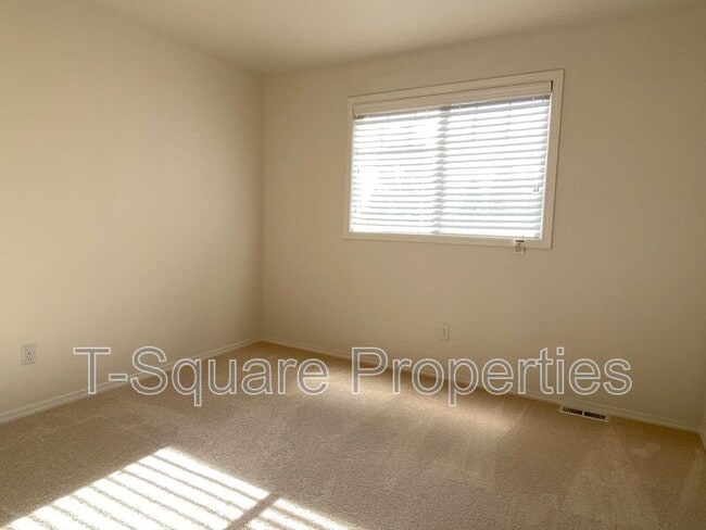 Building Photo - 13252 NE 183rd St