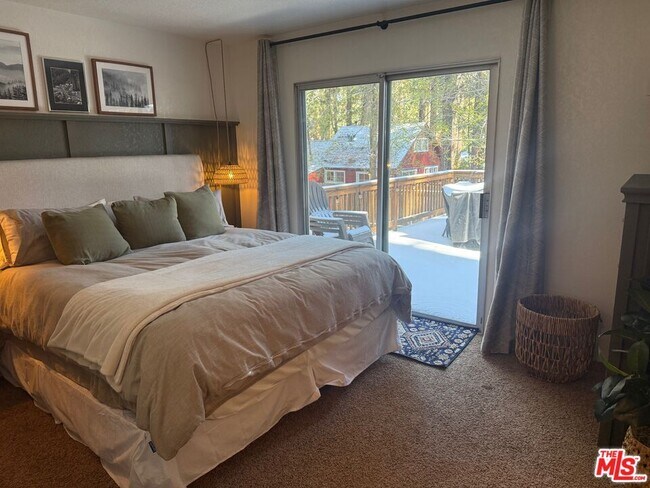 Building Photo - 42810 Willow Ave