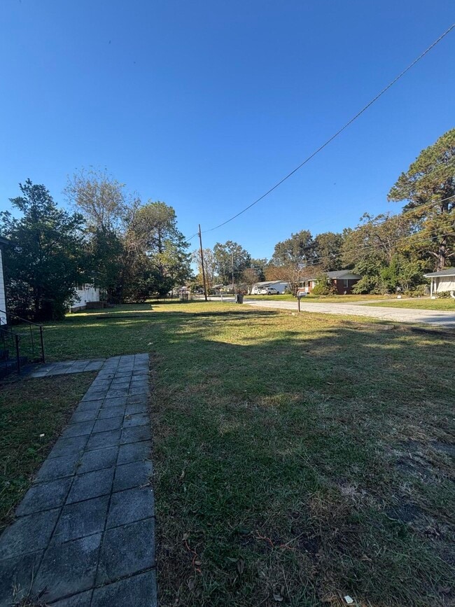 Building Photo - 2006 Scott Rd