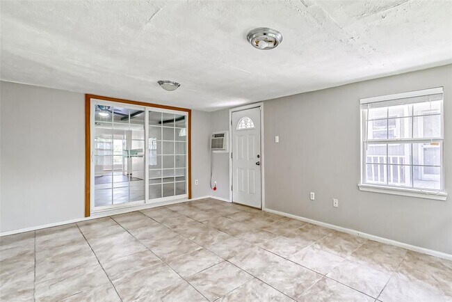 Building Photo - 4117 Lemac Dr