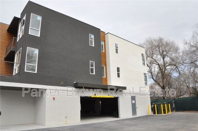 Building Photo - 965 S 200