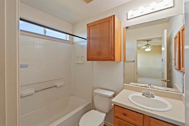 Building Photo - 12022 Lima Dr