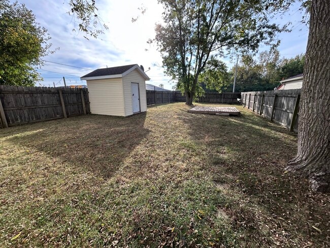 Building Photo - 205 Ohio Ave W