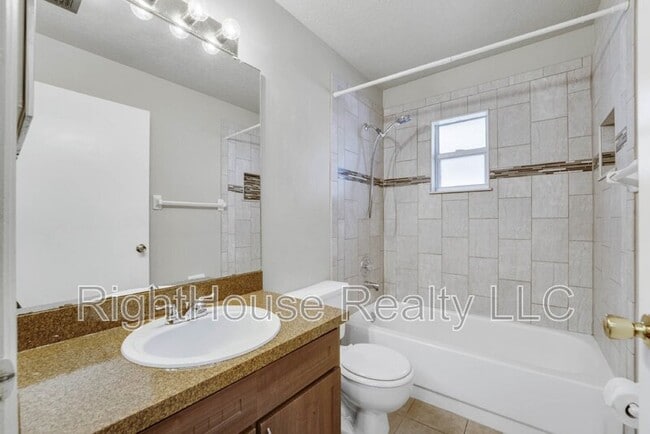 Building Photo - 5329 Old Oak Tree Dr