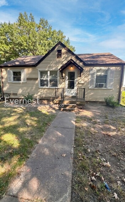 Building Photo - 7011 Paisley Dr
