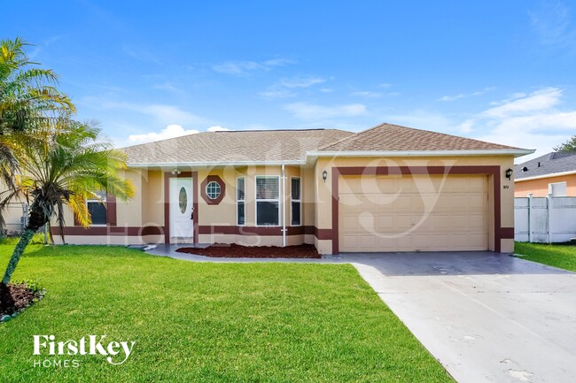 Building Photo - 873 Jarnac Dr