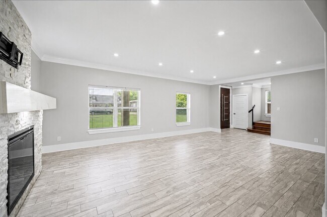 Building Photo - 12430 Pecan Ct