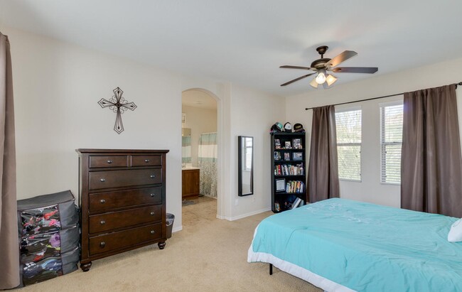 Building Photo - 14586 W Port Au Prince Ln