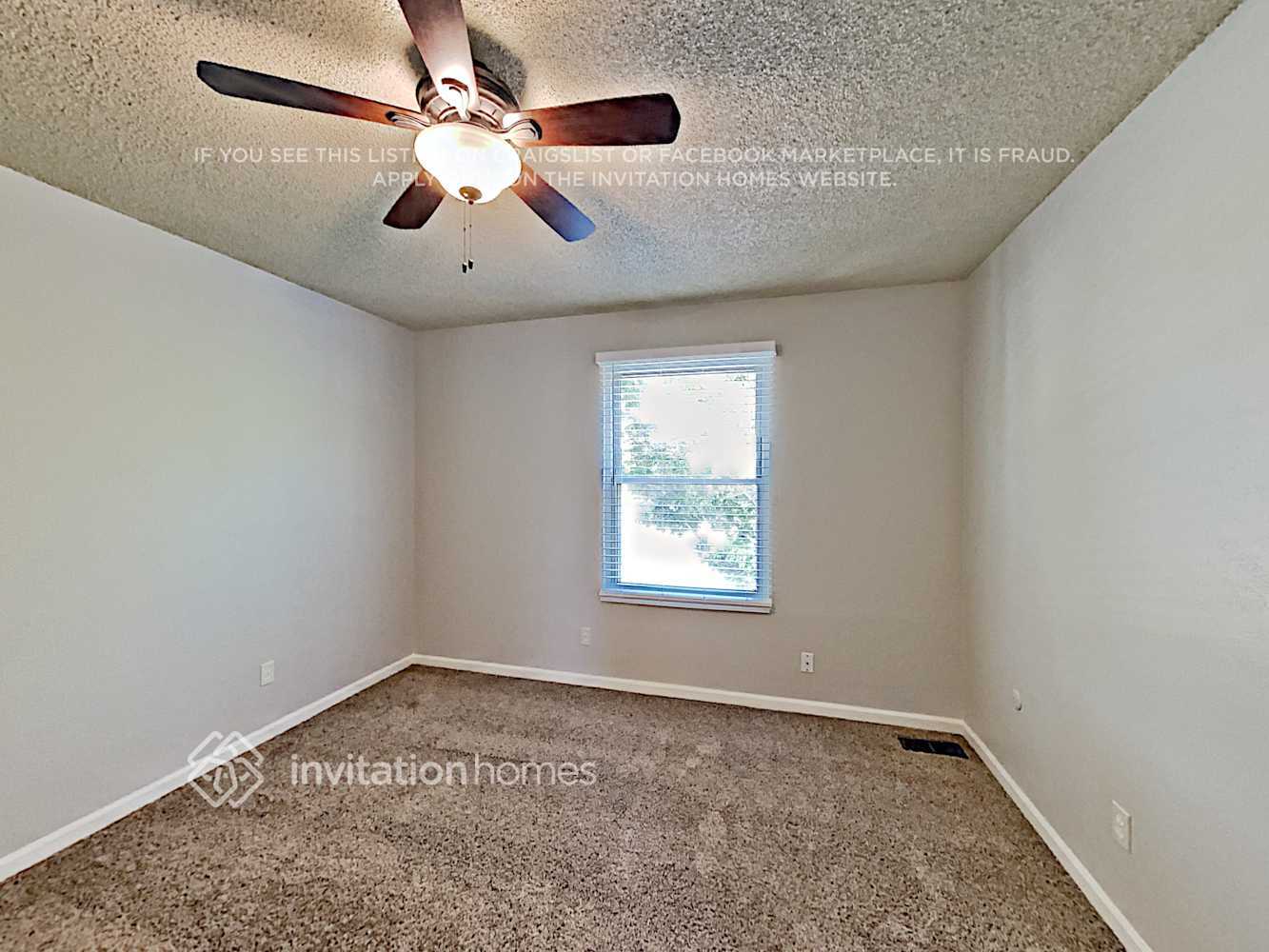 Building Photo - 1358 W 135th Dr