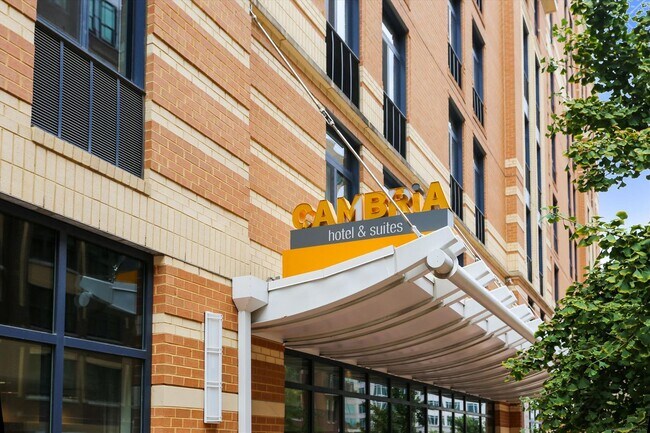 Building Photo - Fabulous 5BR 2.5BA Located in Close in Roc...