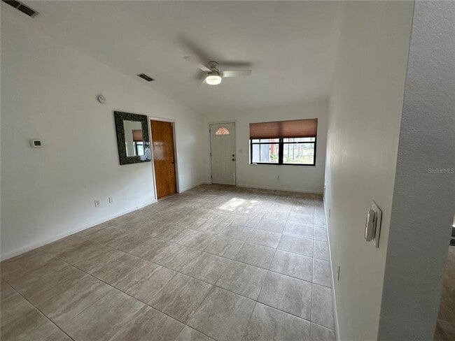 Building Photo - 6818 S Himes Ave