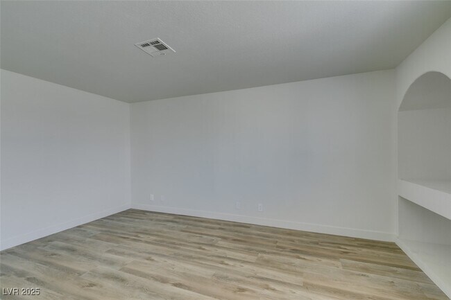 Building Photo - 6932 Kilgore Dr