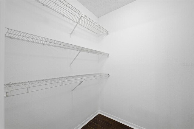 Building Photo - 4304 Clubside Dr