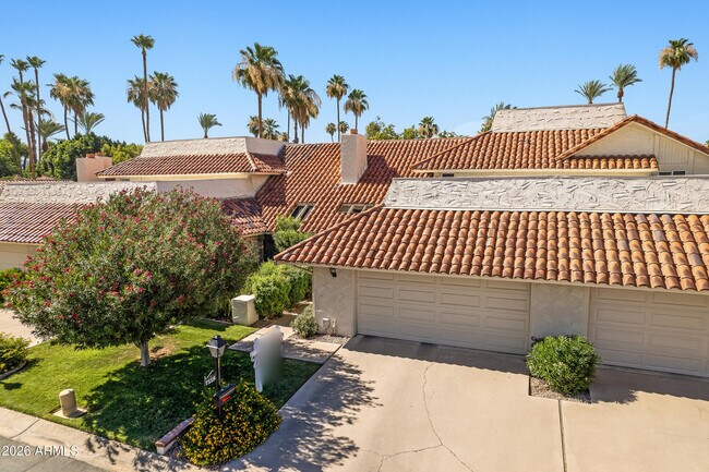 Building Photo - 7118 E Buena Terra Way