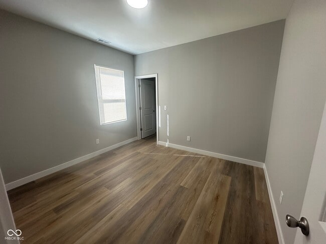 Building Photo - 2612 Boulevard Pl