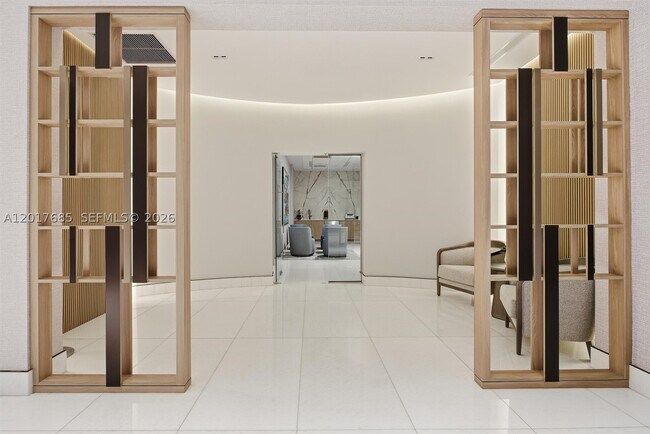 Building Photo - 888 Brickell Key Dr