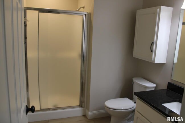 Building Photo - 2807 Cronin Dr