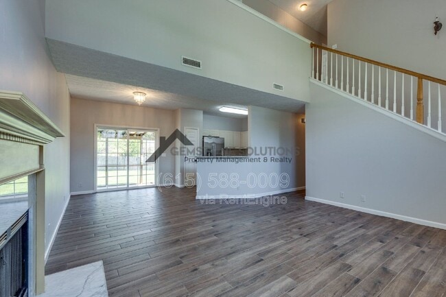 Building Photo - 2104 Loudenslager Dr