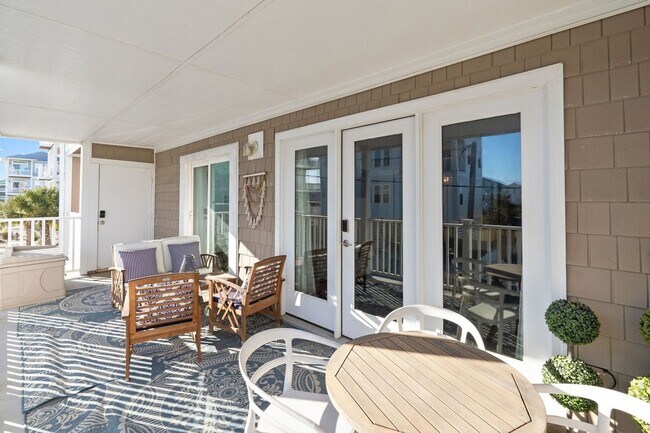 Building Photo - 1503 Carolina Beach Ave N