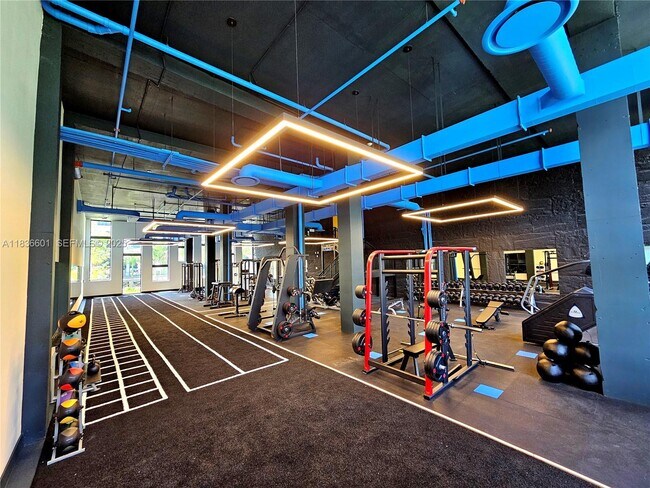 Building Photo - 4400 W Sunrise Blvd