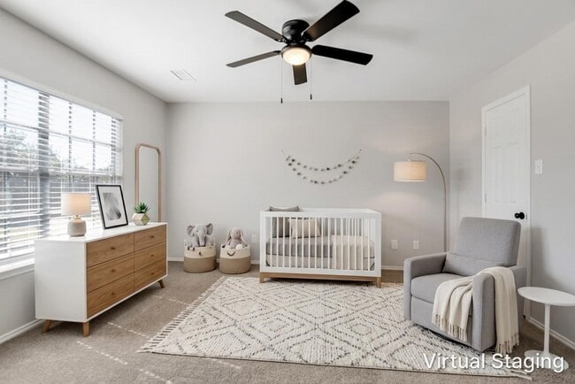 Building Photo - 11714 Pinos Altos Dr