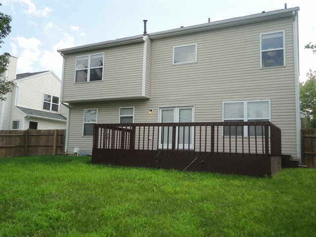Building Photo - 6203 Wellington Place